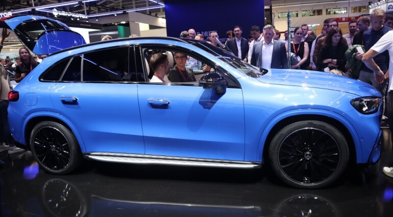 Mercedes GLC side profile