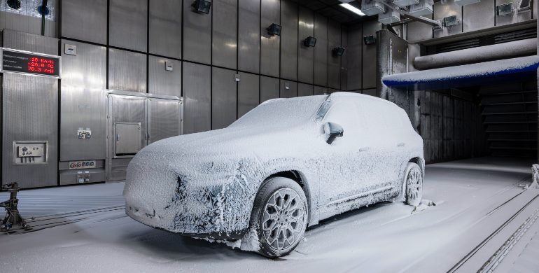 Mercedes GLB under snow