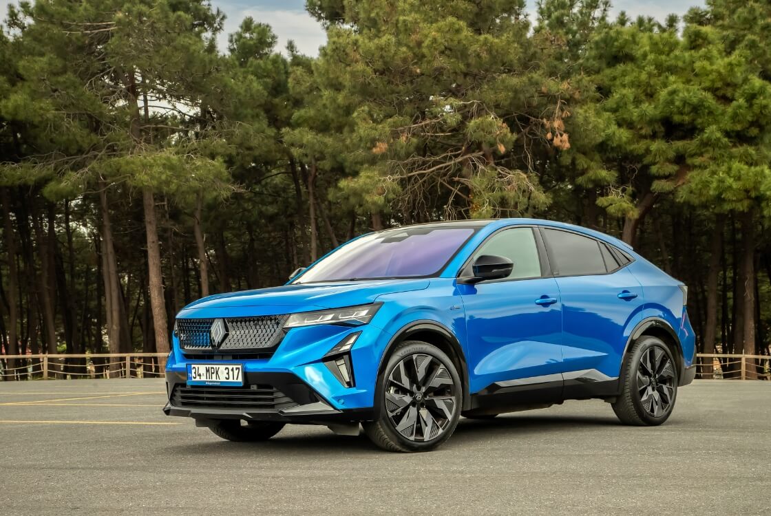 5 reasons why the Renault Rafale could be the future of SUVs