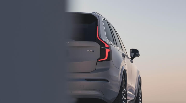 Volvo XC90 rear