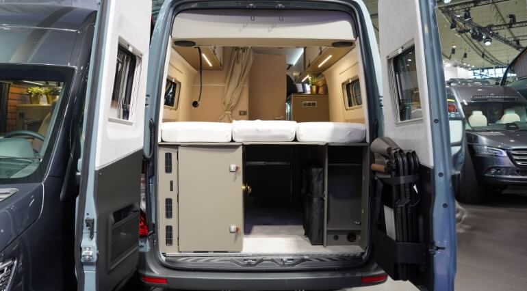 Hymer Grand Canyon S 700 rear area