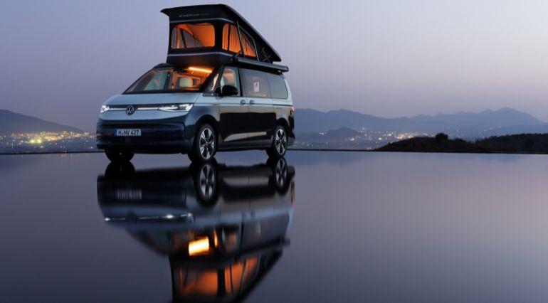 VW Cali with reflection