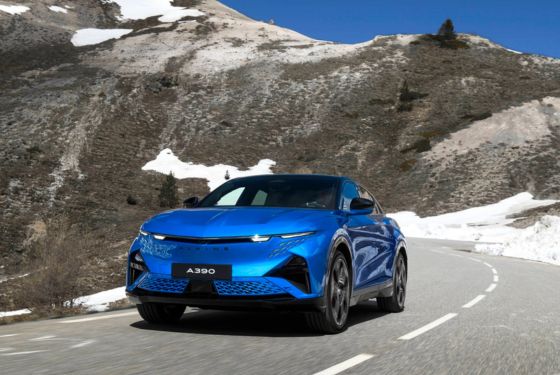 Alpine A390