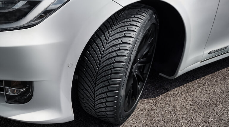 Hankook tyre on generic car
