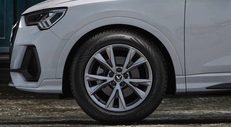 White SUV with Vredestein tyres