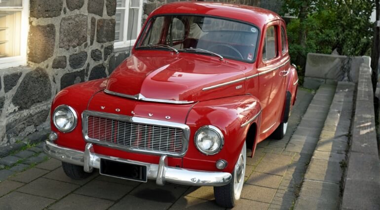 Volvo PV544 front angle