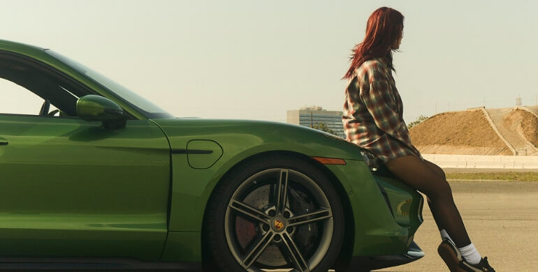 Dua Lipa with porsche