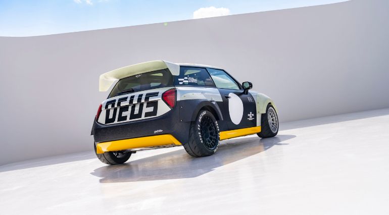 Rear view of the Skeg with DEUS in bold letters written on the boot door