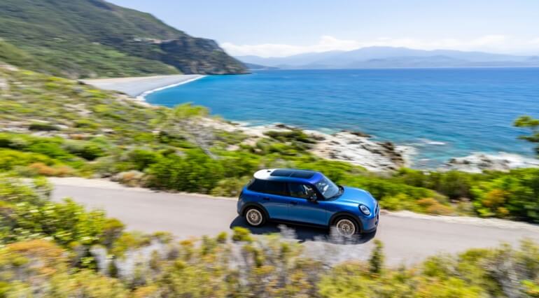 Mini cooper side angle