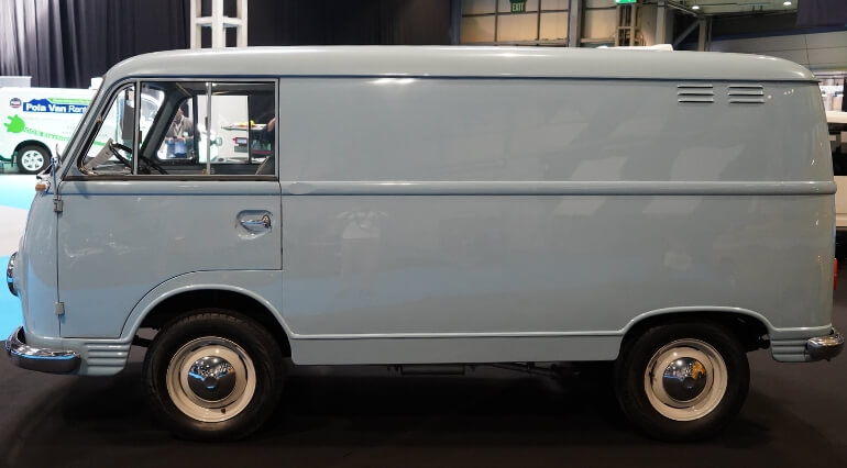 Ford Taunus Transit side angle