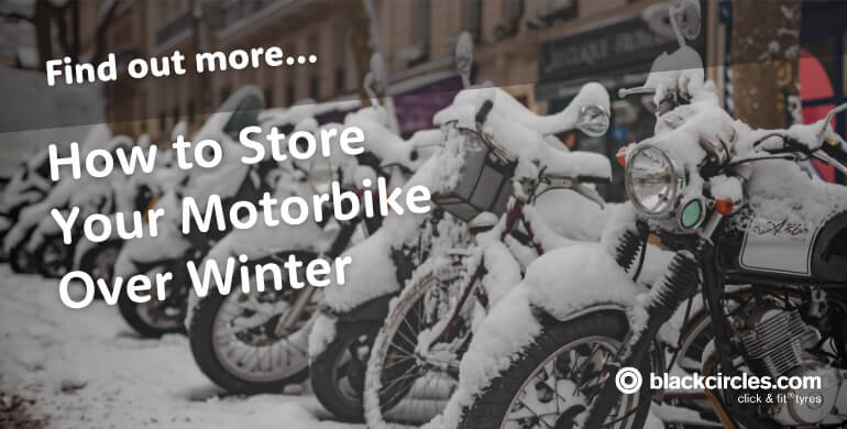 How to store your motorbike over winter – snow-covered motorbikes parked in a row on a street