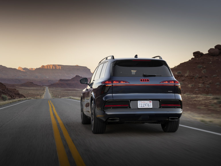 Audi Q9 rear