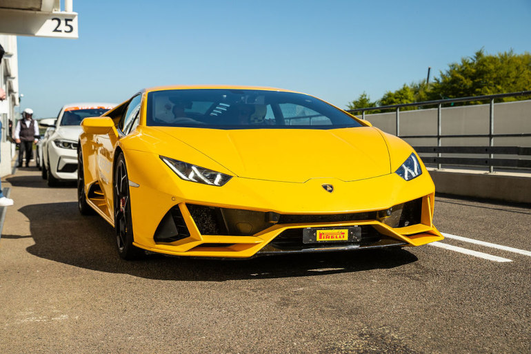 Lamborghini Huracan in the pitlane at Goodwood racetrack